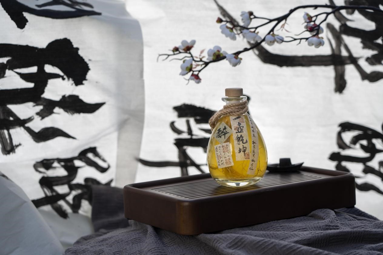 茶醉桃溪原叶鲜奶茶：新中式茶饮，引领国风茶饮潮流